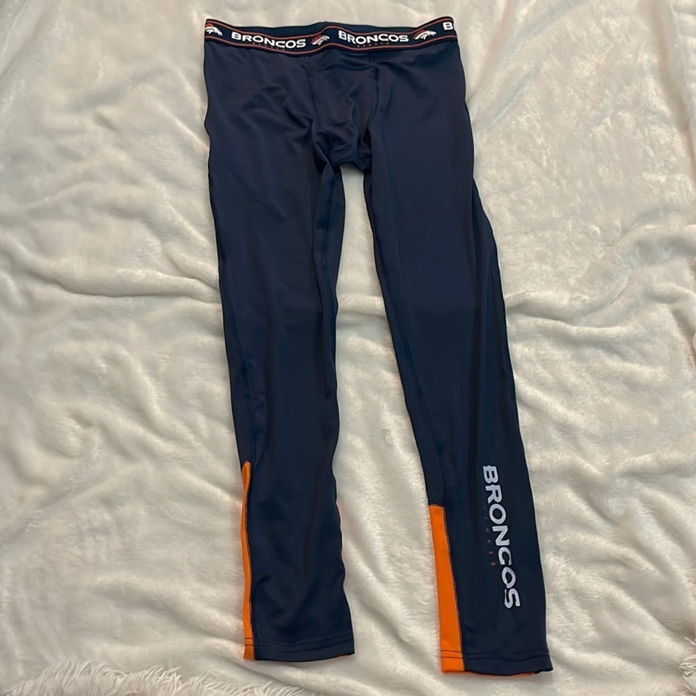 NWOT Kid’s Denver Broncos leggings XL